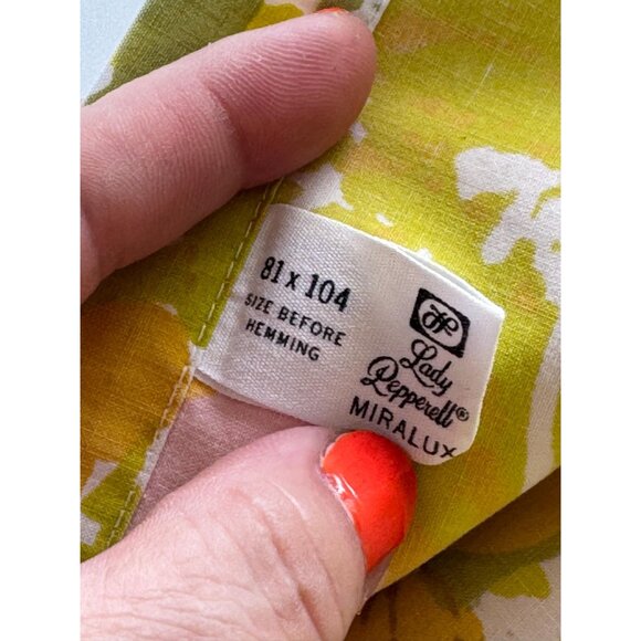 Vintage 1970s flat/top sheet, yellow, pink, green flowers, full size bed - Picture 6 of 10